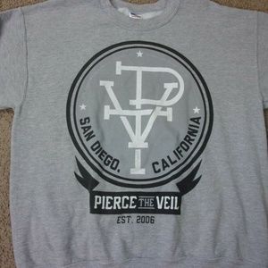 Gildan Tops - Pierce the Veil Sweatshirt San Diego CA Gray L Gildan Tops - Pierce the Veil Sweatshirt San Diego CA Gray L